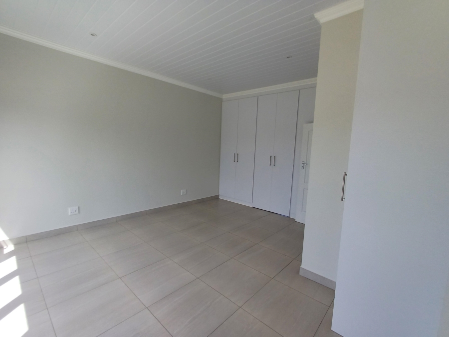 3 Bedroom Property for Sale in Hartenbos Heuwels Western Cape